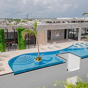 Lil Town , Playa del Carmen México